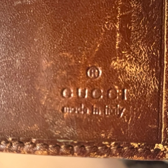 GUCCI Vintage Distressed Brown Fold Over Leather Wallet Multiple Slots Rare - Picture 10 of 15